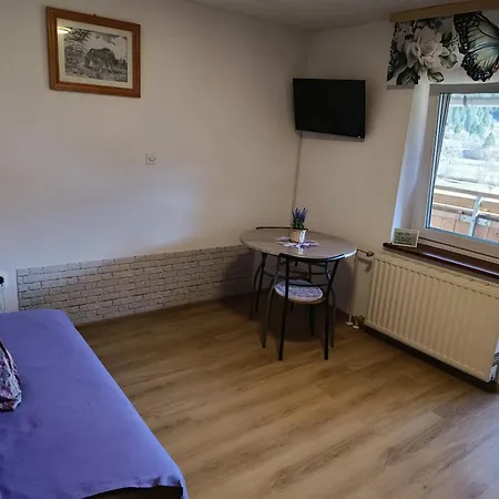 Apartmaji Verica Ceklin *